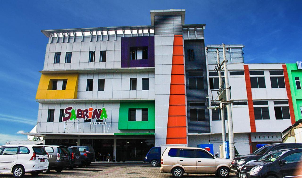 Sabrina Panam * Pekanbaru